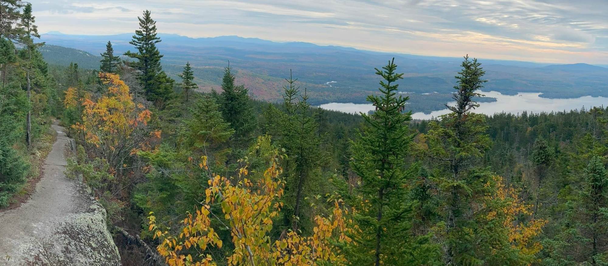 Fall color and lakes from the trail to Cloud Pond